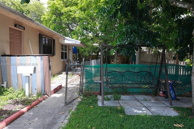 Photo - 1321 N 58th Ave Unidad 1321
