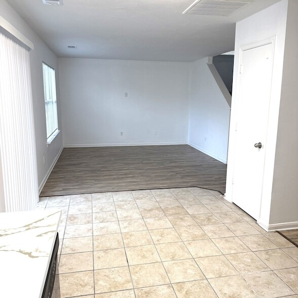 Photo - 19851 Laurel Trail Dr