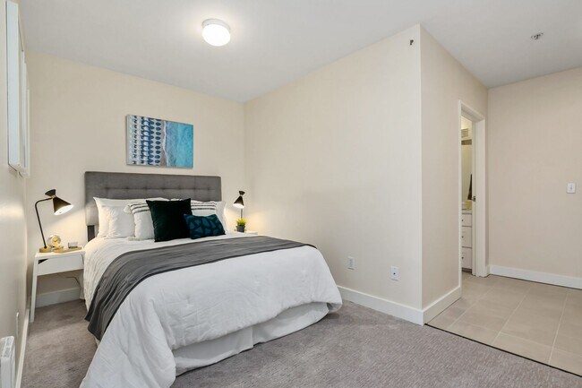 Photo - Belltown Gem newly remodeled flex 1 bdrm/studio/PARKING INCLUDED