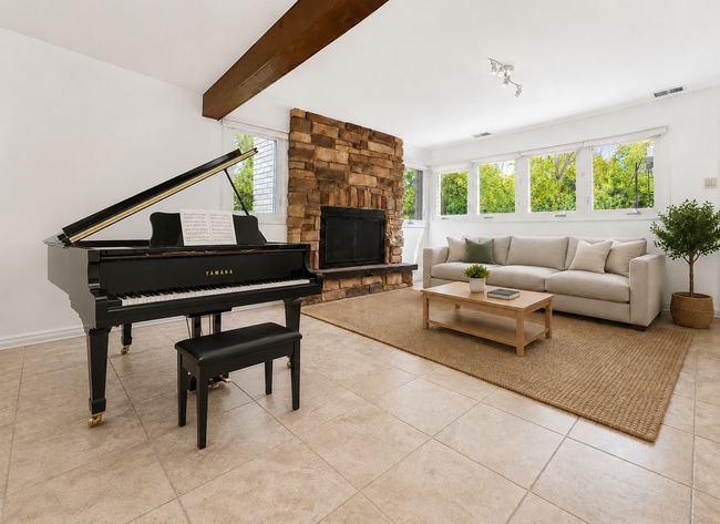 Photo - 9144 Sycamore Dr