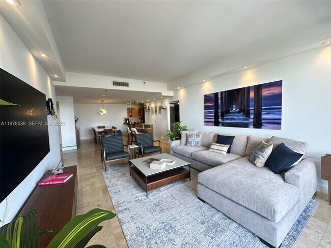 Photo - 251 Crandon Blvd Unidad 606