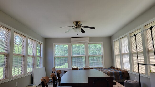 Photo - 4904 Holmes Ave NW