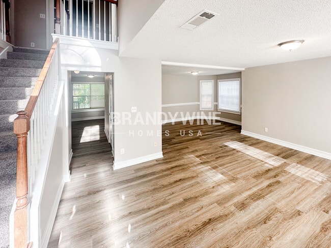 Photo - 12339 Lakeside Pkwy