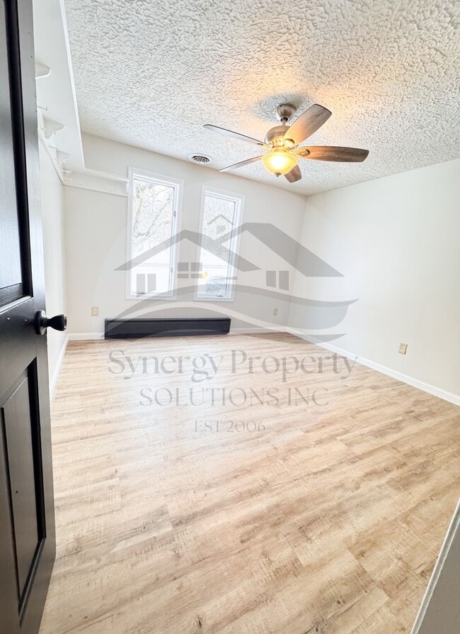 Photo - Lexington Schools Split Level