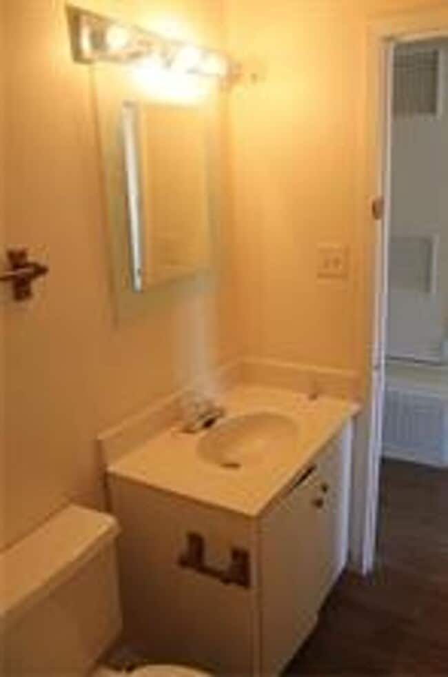 Photo - Star West - SS Unit 105