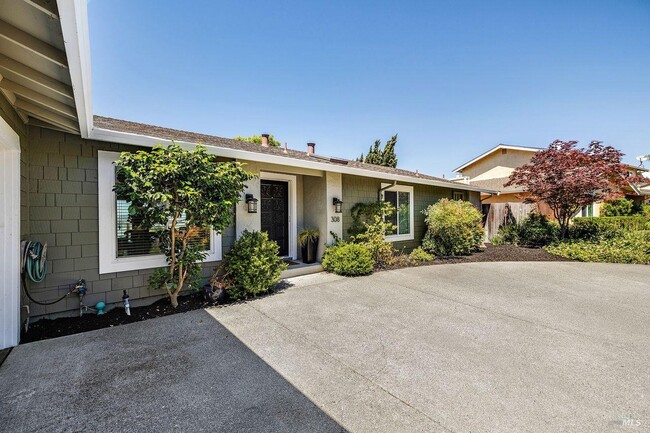 Photo - 308 Panorama Ct