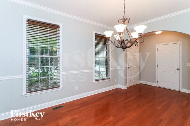 Photo - 536 Oriole Farm Trail