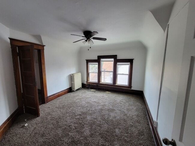 Building Photo - 2416 Olive St Unit 2416-4