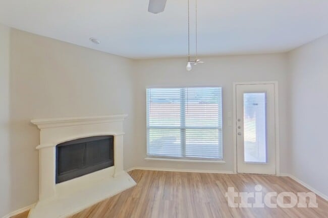 Photo - 1216 Alder Tree Ln