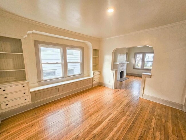 Photo - 532 N Firestone Blvd