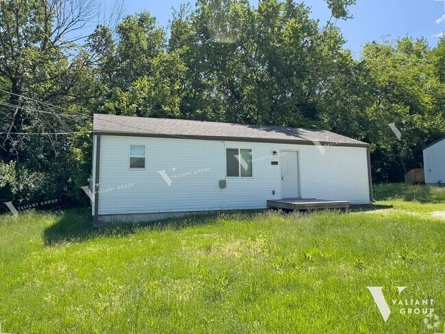 Building Photo - Updated 3-Bedroom, 1-Bathroom Home for Ren...