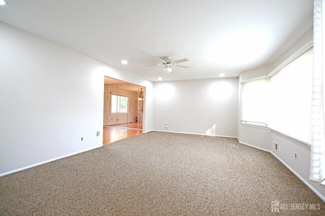 Photo - 19 Wetherhill Way
