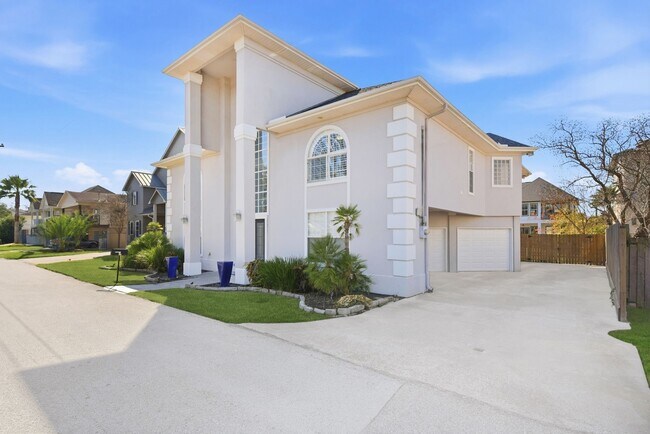 Photo - 71 Harbor Ln