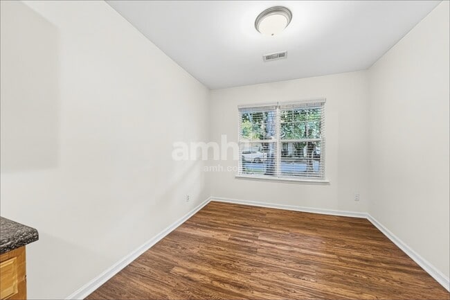 19140 Kanawha Dr