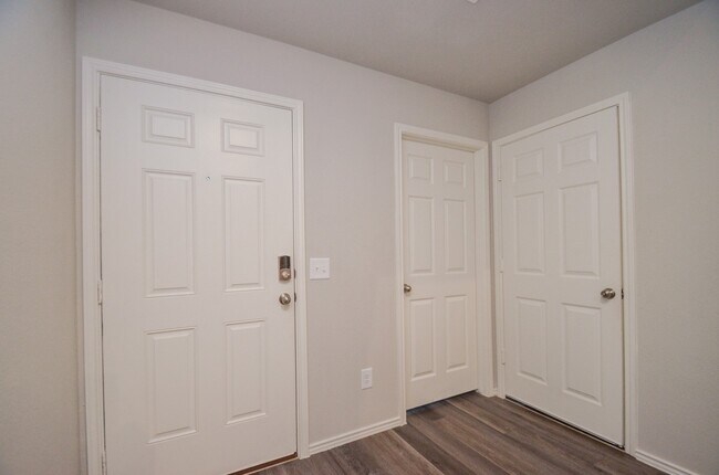 Photo - 2250 Yelverton Ter Trl