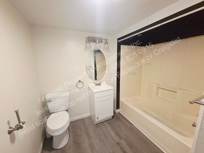 694 W 8th St Unit 2