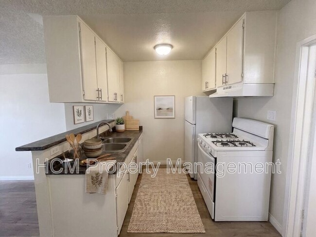 Photo - 8240 Whitsett Ave
