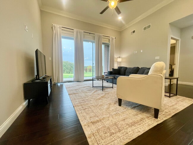 Photo - 1525 Residence Dr