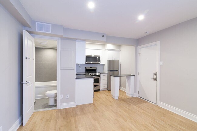 Photo - 25 Av des Pins O Unité 545