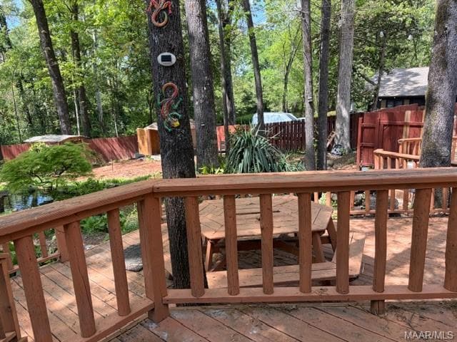 Photo - 931 Whitehall Pkwy