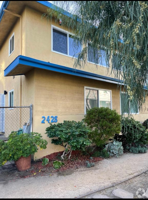 Building Photo - 2428 Penmar Ave Unit 4 Rental