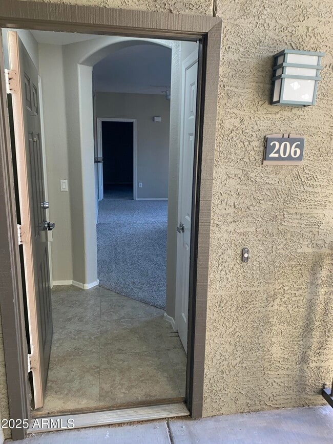 Building Photo - 5303 N 7th St Unit 206 Rental