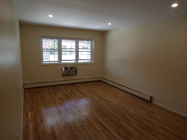 Building Photo - 3244 Mickle Ave Rental