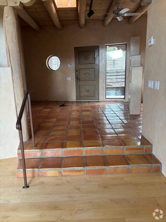Building Photo - 1005 Calle Dorthia Rental