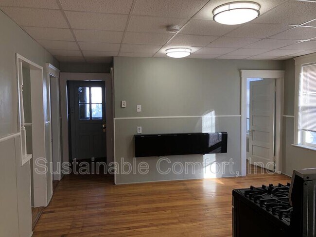 Photo - 18 Plantation St