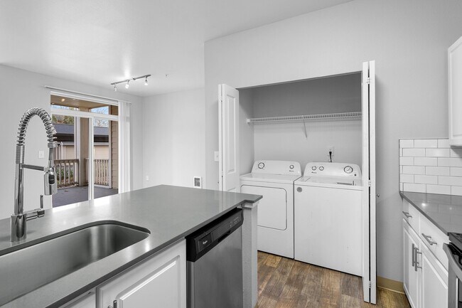 Center Pointe Apartment Homes