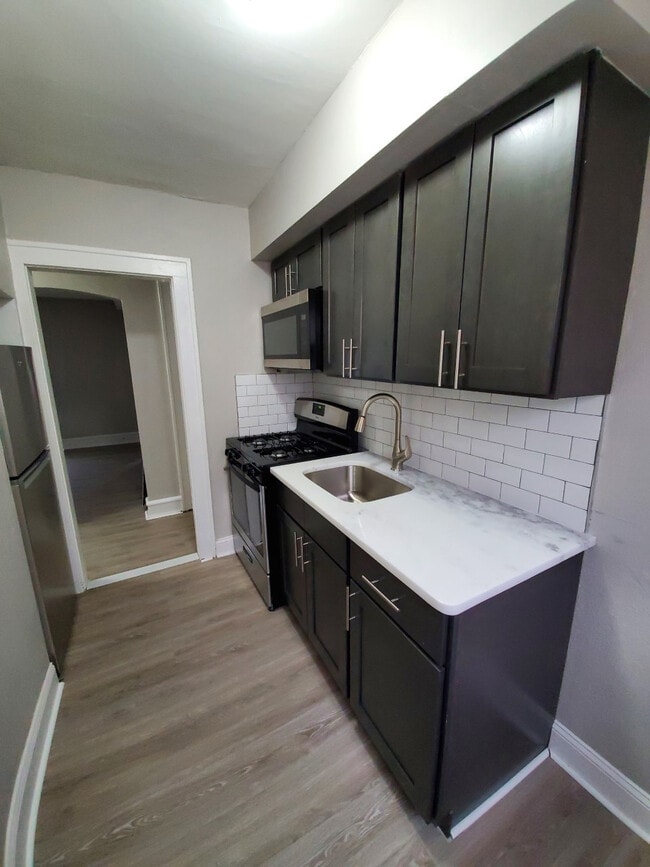 Oak Woods (Collingswood Forest LLC) Apartments Collingswood, NJ