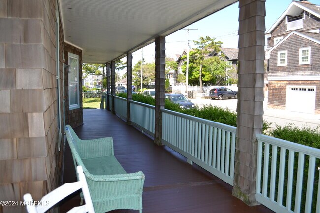Photo - 18 Bridge Ave