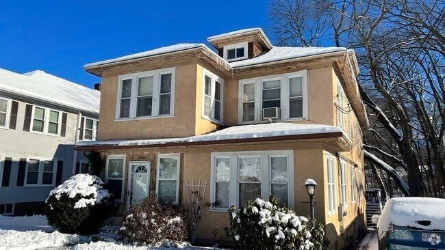 Building Photo - 16 Wentworth St Unit 1 Rental