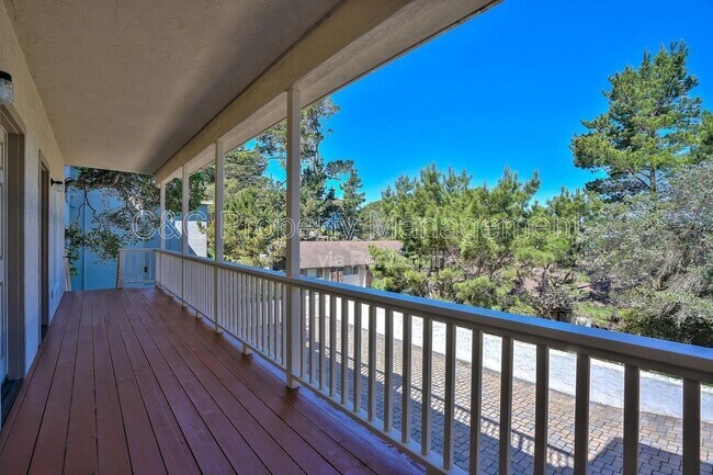 Photo - 815 Alice St