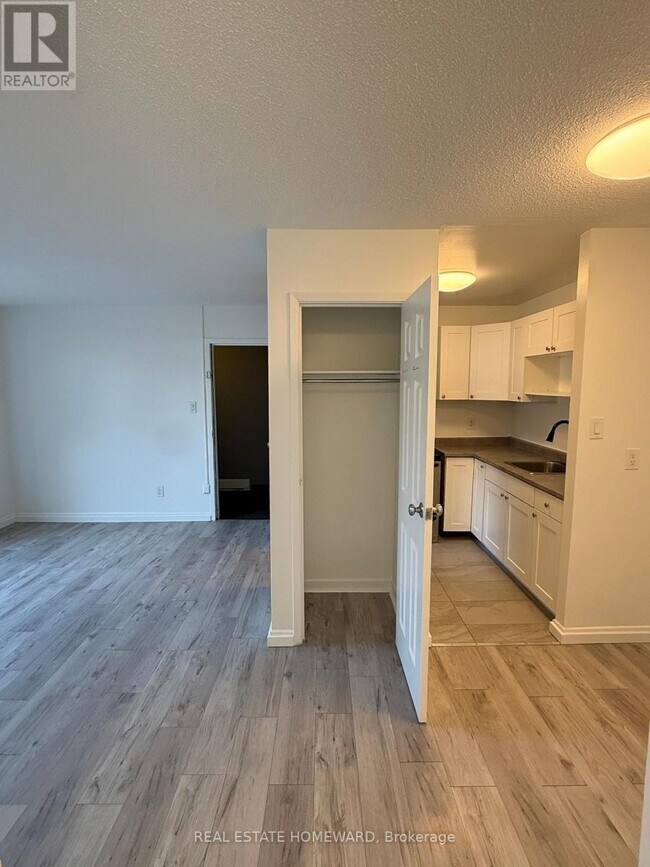 Photo - 158 Main St Unit 105