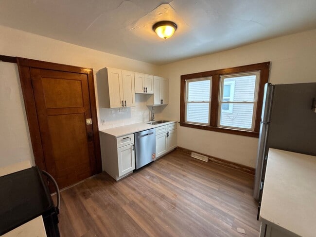 Photo - 4568 N 38th St Unit Lower