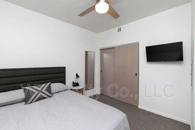 Photo - 315 5th St Unit #307