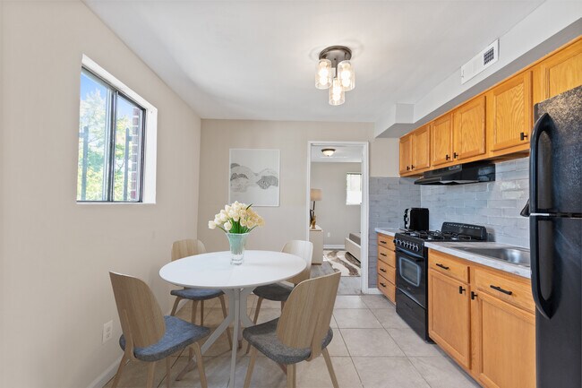 Photo - Palmyra Arms Apartments