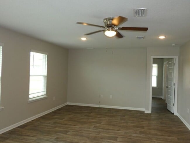 Photo - 5804 Guinevere Ln Unidad PRO-CLO