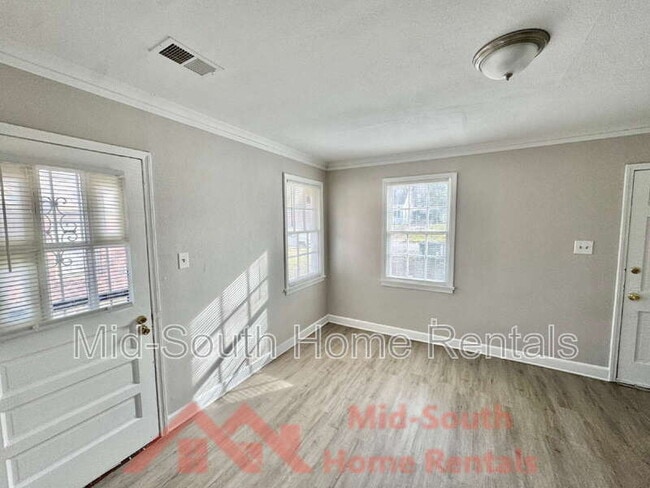 Photo - 3472 Hadley Rd