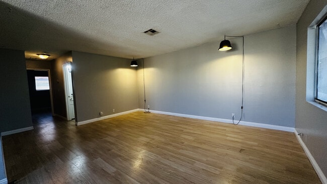 Photo - 5282 S Maryland Pky Unit D