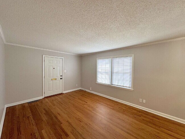 Photo - Well Maintained Home Minutes from Downtown Raleigh!