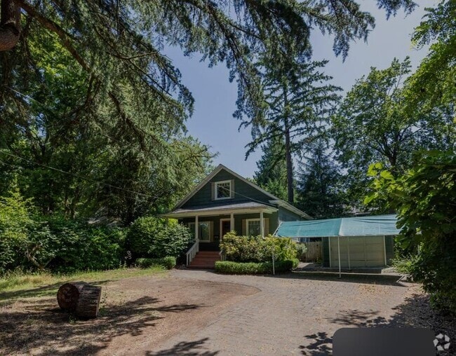 Building Photo - 7548 SW 35th Ave Rental