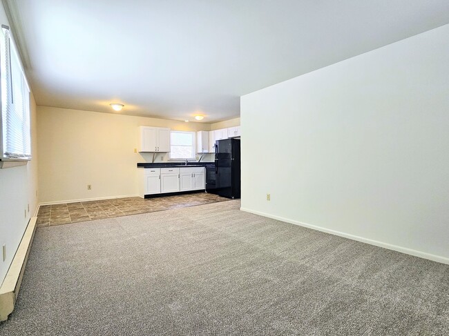 Photo - 367 W Washington Ave Unit 3