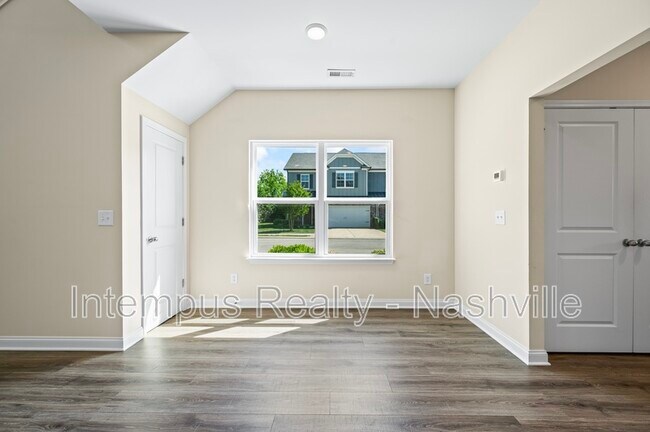 Photo - 1704 Bethel Ln