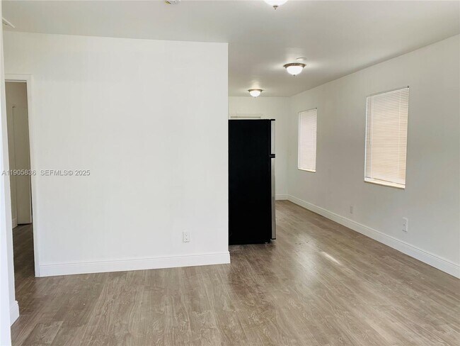 Photo - 738 NE 86th St Unit 8