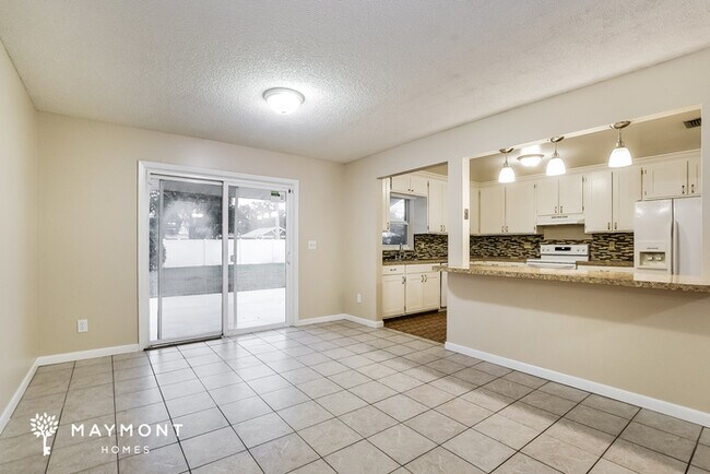 Photo - 507 Power Rd