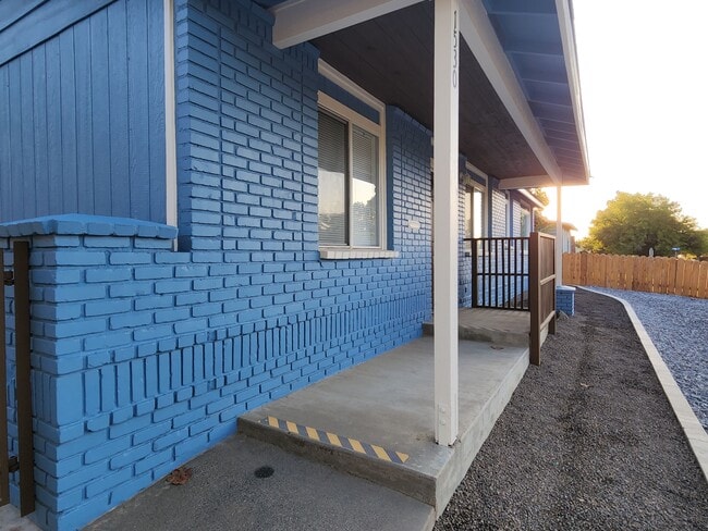 Photo - 1530 Aloha St