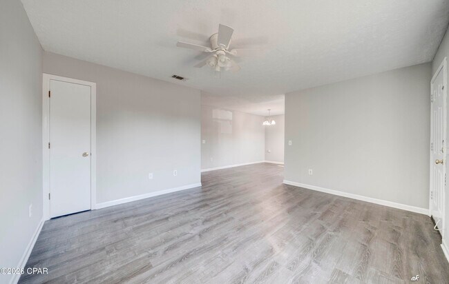 Photo - 3720 Burnham Way