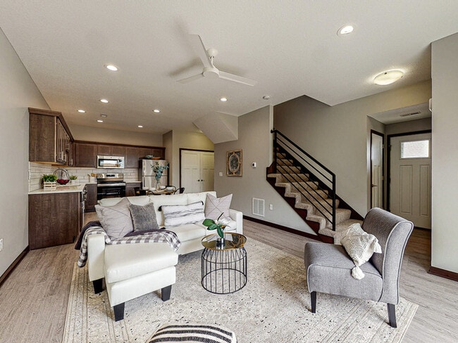 Stratford Crossing Townhomes - 1046 NW Victoria LN